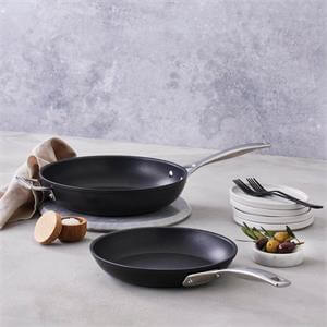 Le Creuset Toughened Non-Stick 2 Piece Shallow Frying Pan Set 24cm & 28cm